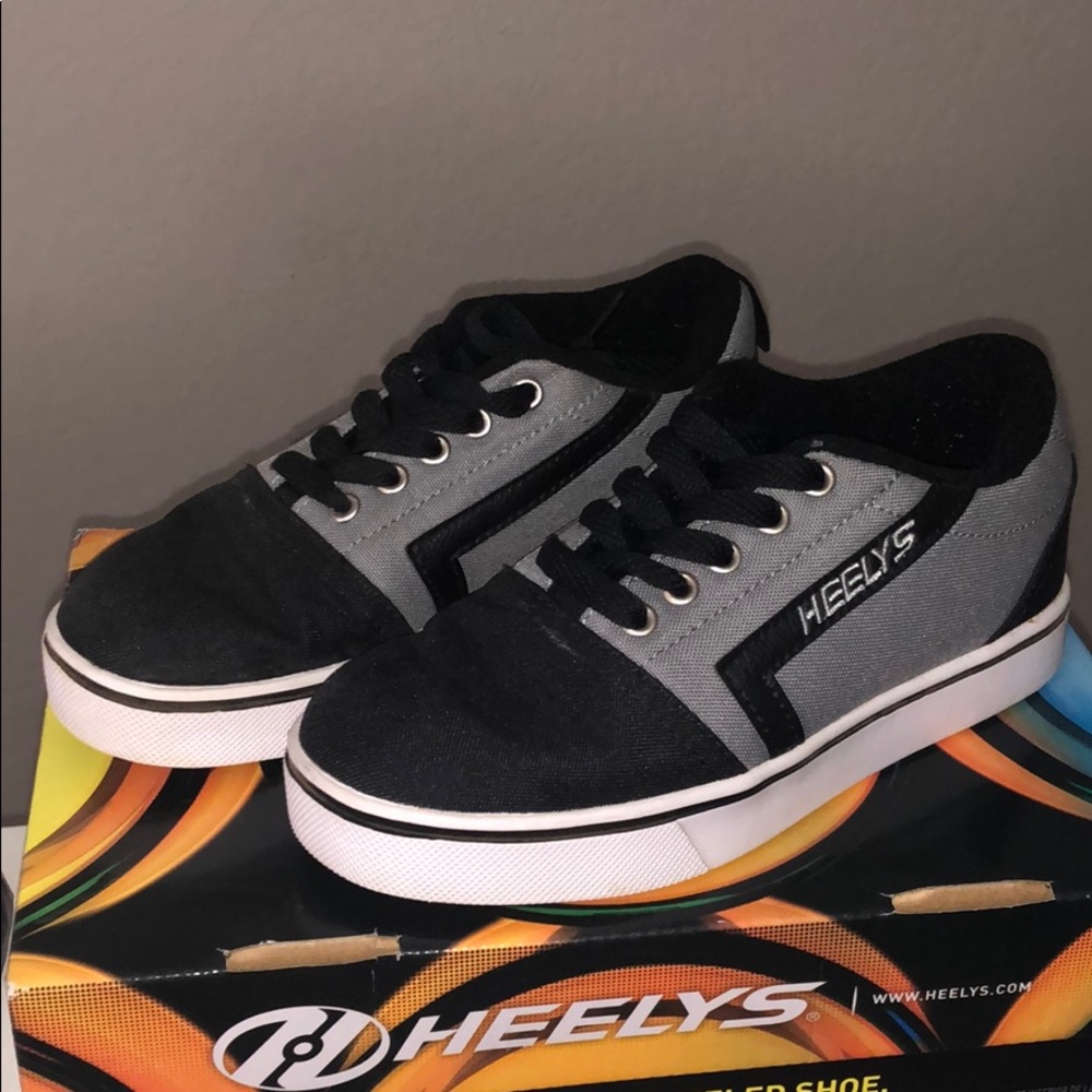 🚫SOLD🚫Heelys - Picture 3 of 5